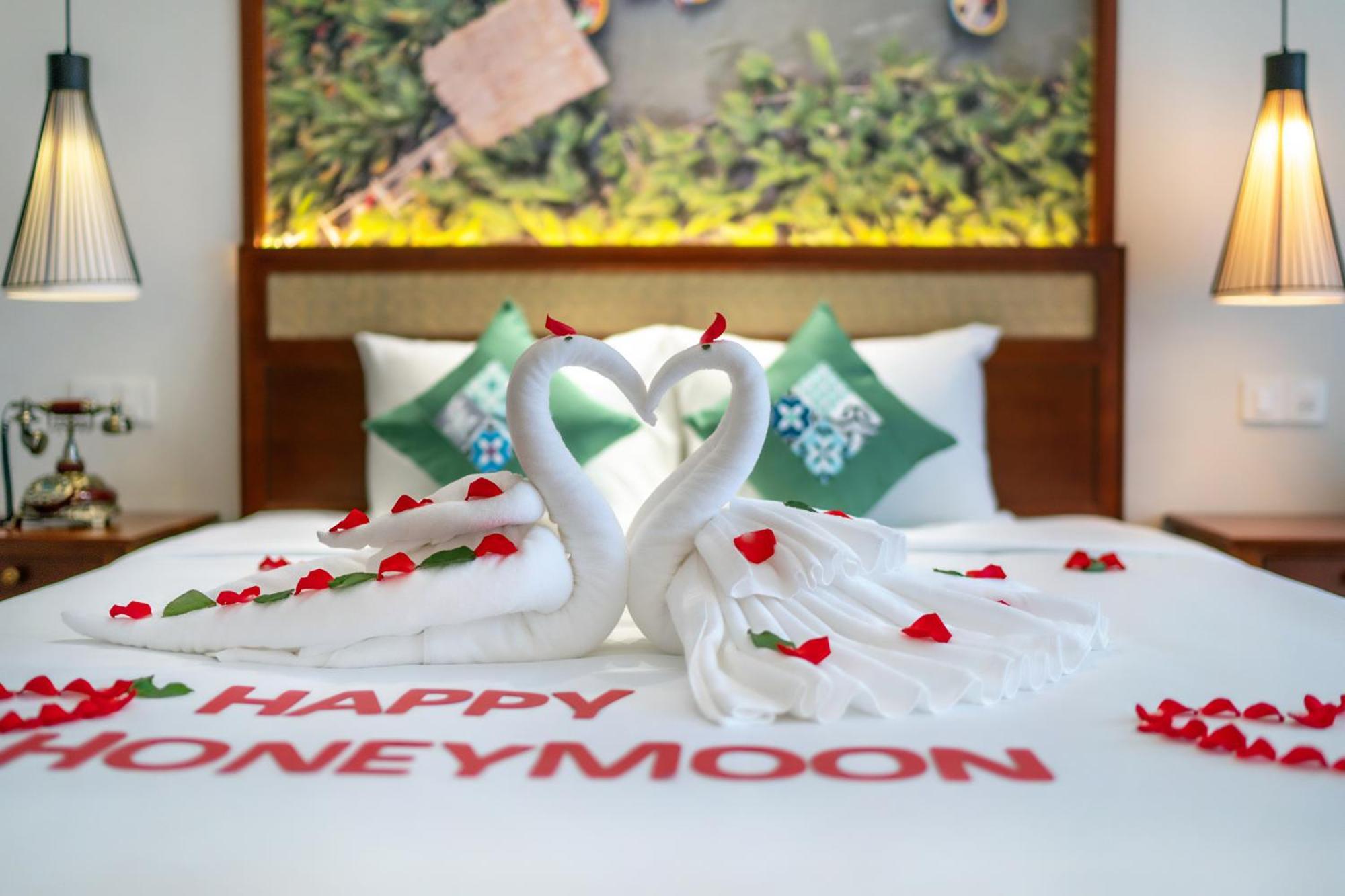 Amina Lantana Hoi An Hotel & Spa Exterior photo